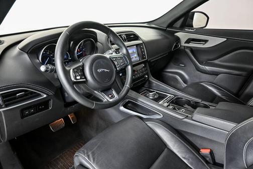 2017 Jaguar F-PACE S