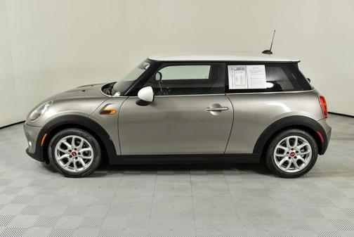 2017 MINI Hardtop Cooper