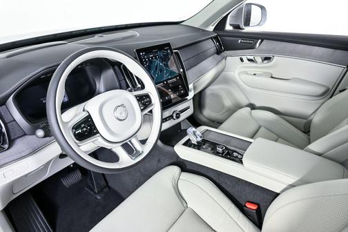 2026 Volvo XC90 B6 Ultra 7-Seater