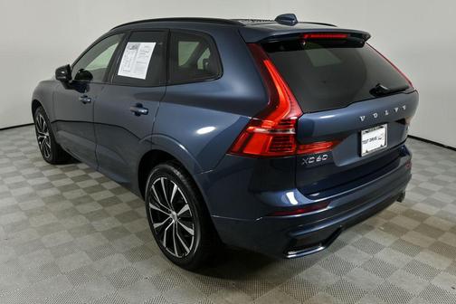 2025 Volvo XC60 B5 Plus