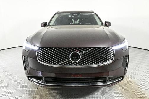 2025 Volvo XC90 Plug-In Hybrid T8 Core 7-Seater