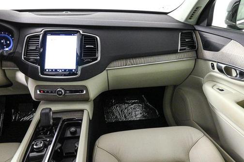2023 Volvo XC90 B6 Plus 6-Seater