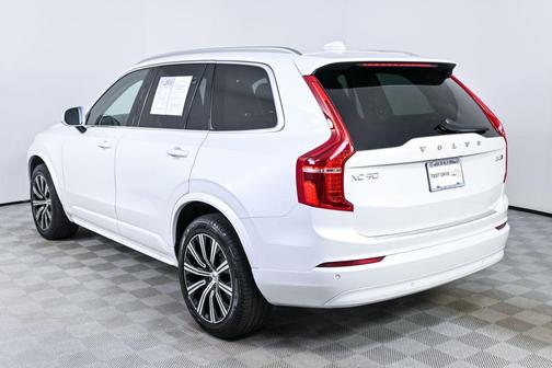 2023 Volvo XC90 B5 Core