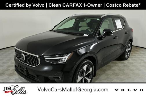 2024 Volvo XC40 B5 Plus Bright Theme
