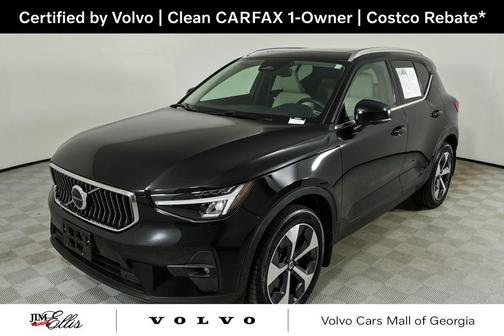 2024 Volvo XC40 B5 Plus Bright Theme