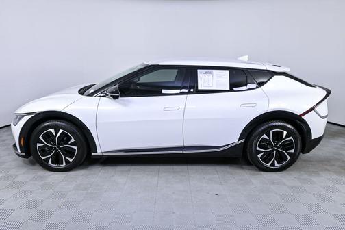 2022 Kia EV6 Wind