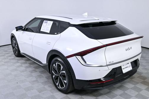 2022 Kia EV6 Wind