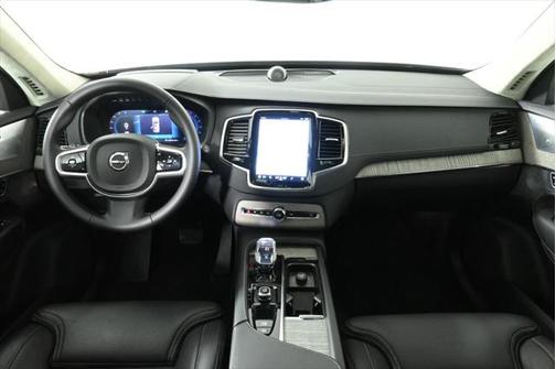 2023 Volvo XC90 B6 Ultimate 7-Seater