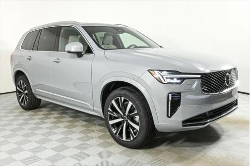 2025 Volvo XC90 B6 Core