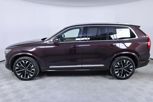 2025 Volvo XC90 B5 Plus 7-Seater
