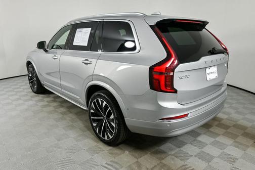 2025 Volvo XC90 B6 Plus 7-Seater