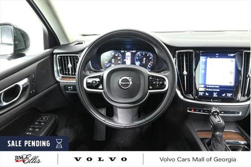 2021 Volvo S60 T5 Momentum