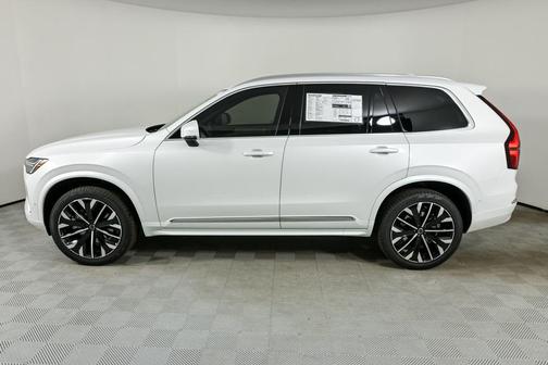 2026 Volvo XC90 B6 Ultra 7-Seater