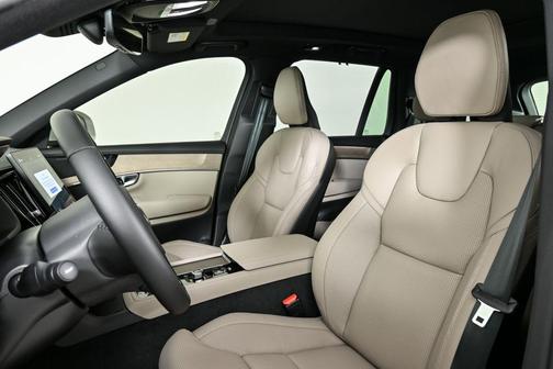 2026 Volvo XC90 B6 Ultra 7-Seater