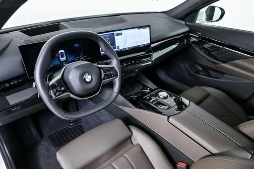 2025 BMW 530 530i