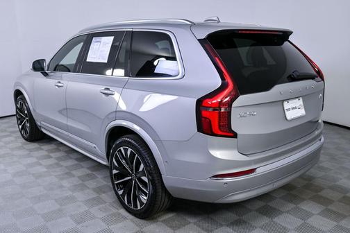 2025 Volvo XC90 B5 Plus 7-Seater