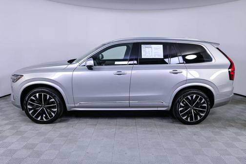 2025 Volvo XC90 B5 Plus 7-Seater