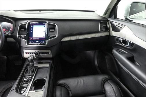 2021 Volvo XC90 T6 Inscription