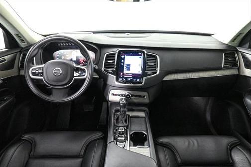 2021 Volvo XC90 T6 Inscription