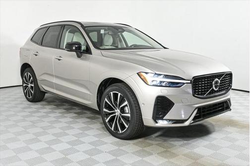 2026 Volvo XC60 B5 Ultra