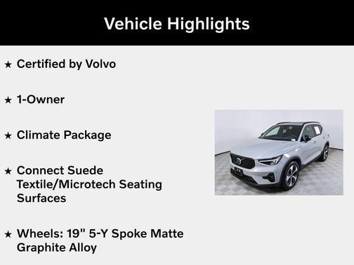 2025 Volvo XC40 B5 Plus Dark Theme