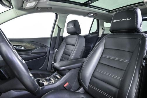 Ebony Twilight Metallic 2022 GMC Terrain Denali