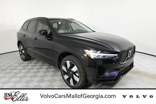 2025 Volvo XC60 Plug-In Hybrid T8 Plus