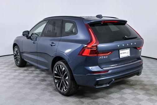 Denim Blue Metallic 2026 Volvo XC60 B5 Ultra
