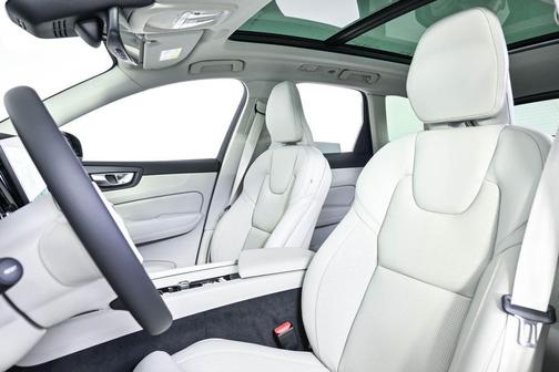 Denim Blue Metallic 2026 Volvo XC60 B5 Ultra