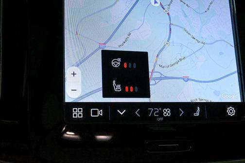 2025 Volvo XC40 B5 Plus Bright Theme