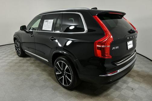 2024 Volvo XC90 B6 Plus Bright Theme 7-Seater
