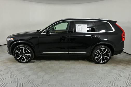 2024 Volvo XC90 B6 Plus Bright Theme 7-Seater