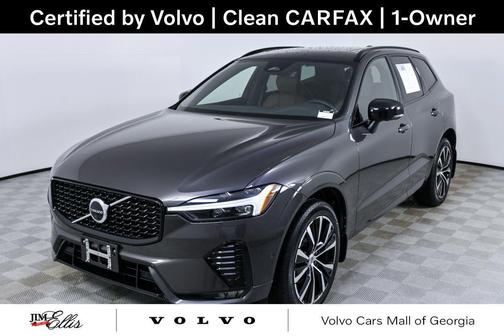 2023 Volvo XC60 B5 Plus Dark Theme