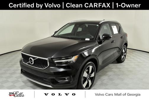 2022 Volvo XC40 T5 Momentum