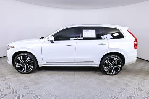 2024 Volvo XC90 B6 Ultimate Bright Theme 6-Seater