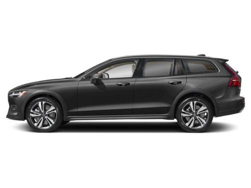 2024 Volvo V60 Cross Country B5 Ultimate