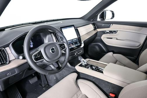 2026 Volvo XC90 Ultra Dark Theme, B6 AWD Gas (mild hybrid), Gasoline, 7 Seats