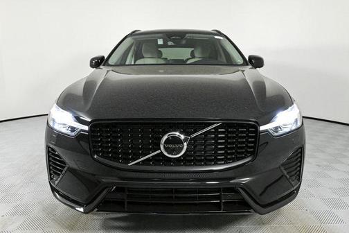 2025 Volvo XC60 Plug-In Hybrid Plus
