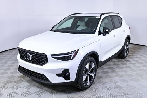 2026 Volvo XC40 Plus, B5 AWD Gas (mild hybrid), Dark