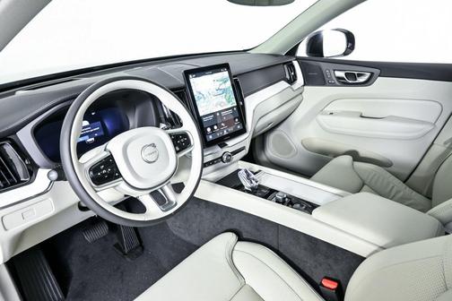 2026 Volvo XC60 B5 Ultra