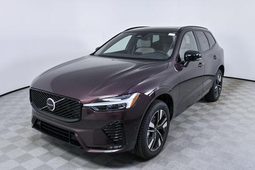 Mulberry Metallic 2026 Volvo XC60 B5 Plus