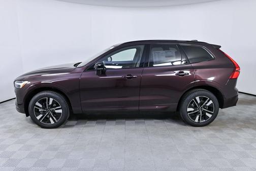 Mulberry Metallic 2026 Volvo XC60 B5 Plus