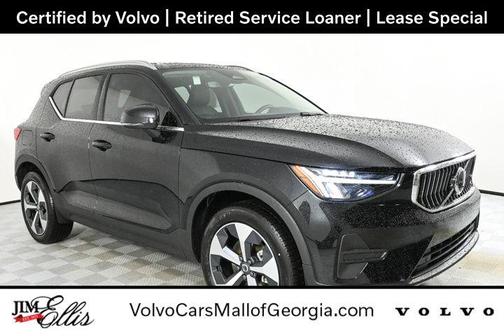 2025 Volvo XC40 B5 Core Bright Theme