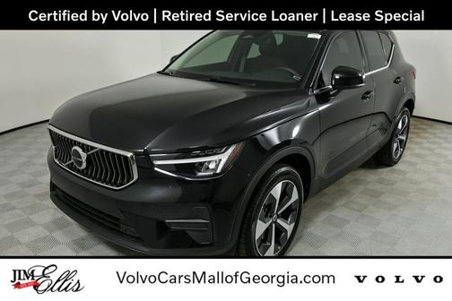2025 Volvo XC40 B5 Core Bright Theme