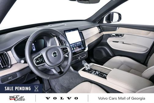 Onyx Black Metallic 2025 Volvo XC90 B6 Plus 7-Seater