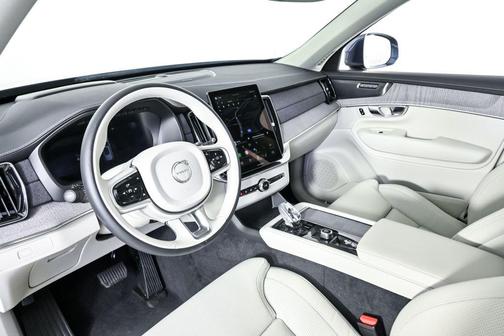 2026 Volvo XC90 B6 Ultra 7-Seater