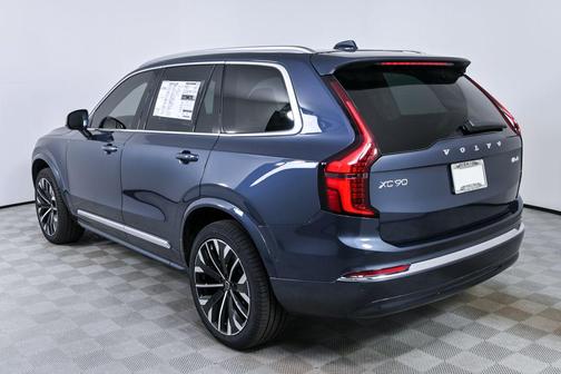 2026 Volvo XC90 B6 Ultra 7-Seater