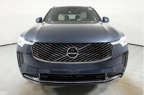 2026 Volvo XC90 B5 Plus 7-Seater