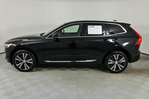 2023 Volvo XC60 B5 Plus Bright Theme