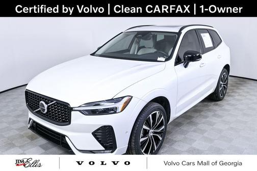 2023 Volvo XC60 B5 Plus Dark Theme